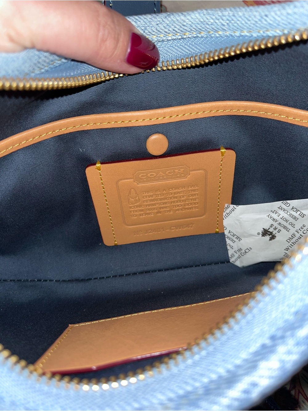 Coach Denim Hamptons Hobo Shoulder Bag with Brass Hardware - Picture 4 of 7